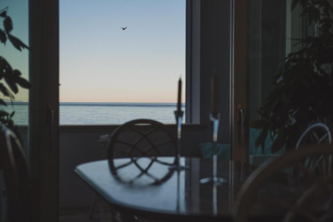 Villa Lilla Sulla Spiaggia Di San Vincenzo Luxury Exterior foto